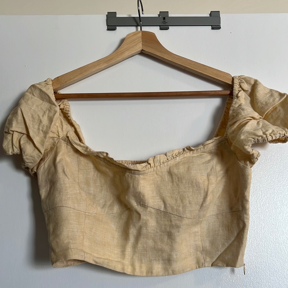 Aritzia Wilfred “Wander” blouse in Oatmeal